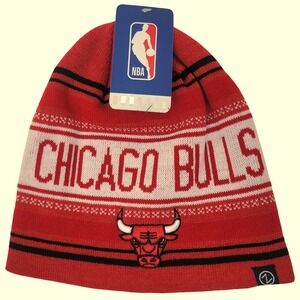 Chicago Bulls NBA Knit Beanie Hat Red Black White Embroidered Logo‎ NWT